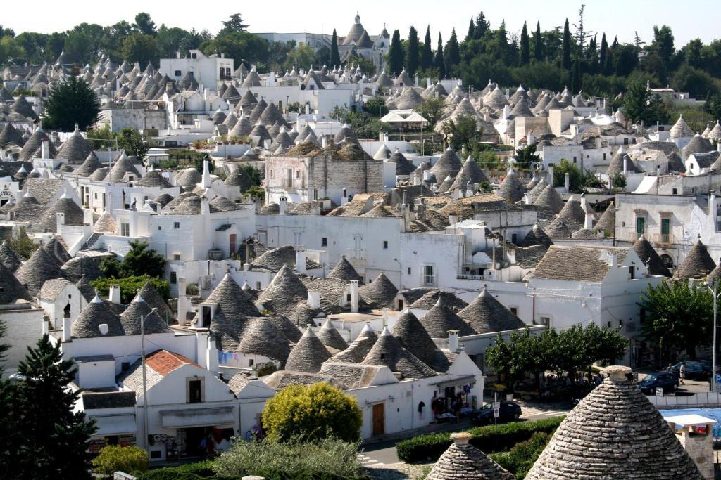 Tipico Resort Alberobello Bagian luar foto